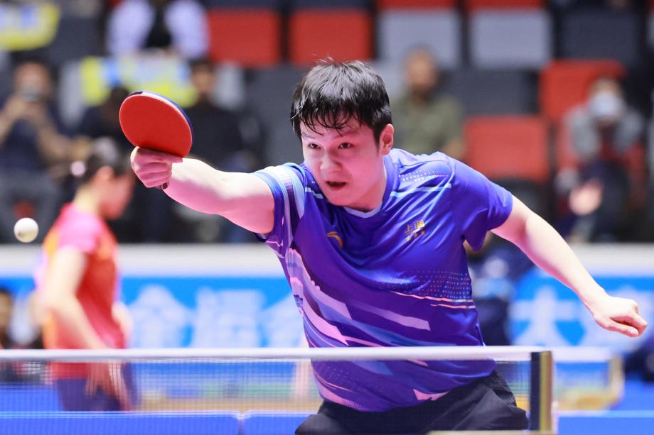 樊振东4-0横扫孙正 晋级十五运会男单四强